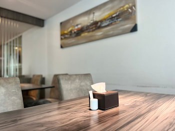 Crystal Suites Suvarnabhumi Airport