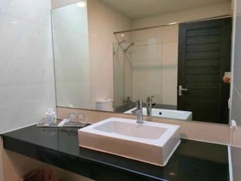 Crystal Suites Suvarnabhumi Airport