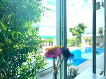 Crystal Suites Suvarnabhumi Airport