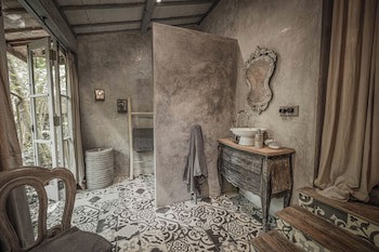 Balquisse Heritage Hotel