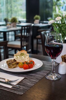 Benjamin Herzliya Business Hotel