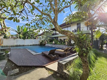 Putri Ayu Cottages