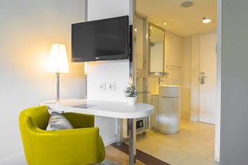 1O1 Urban Jakarta Kelapa Gading