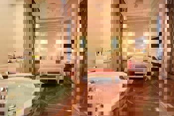 Corinne Art & Boutique Hotel