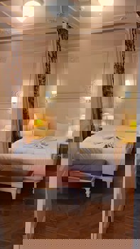 Corinne Art & Boutique Hotel