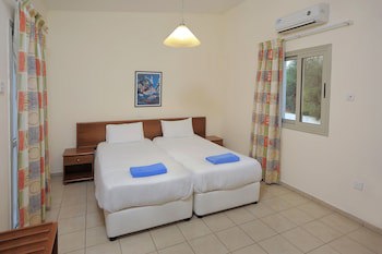Nissiana Hotel fotoğrafı