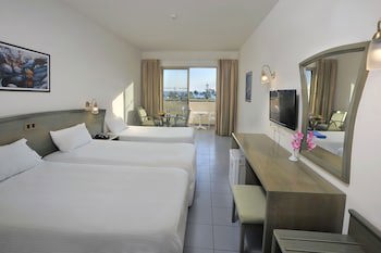 Nissiana Hotel fotoğrafı