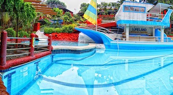 Loreland Farm Resort
