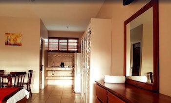 Hotel & Villas Huetares
