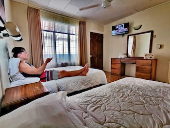 Hotel & Villas Huetares