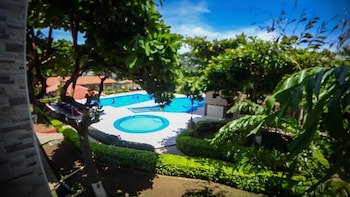 Hotel & Villas Huetares