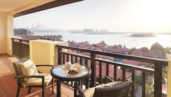 Anantara The Palm Dubai Resort