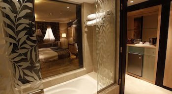 Grand Plaza Hotel - Takhasosi Riyadh