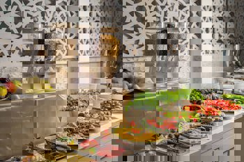 Elegance East Hotel - Boutique Class