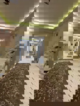 Elegance East Hotel - Boutique Class