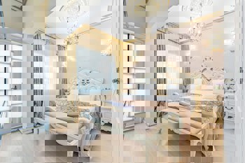 Elegance East Hotel - Boutique Class