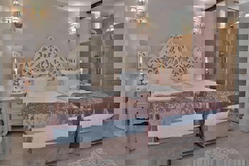 Elegance East Hotel - Boutique Class