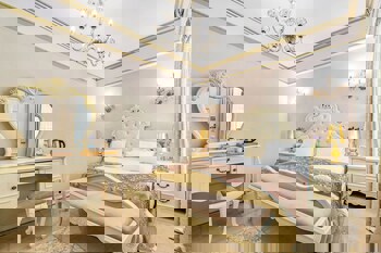 Elegance East Hotel - Boutique Class