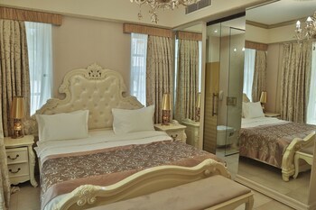 Elegance East Hotel - Boutique Class
