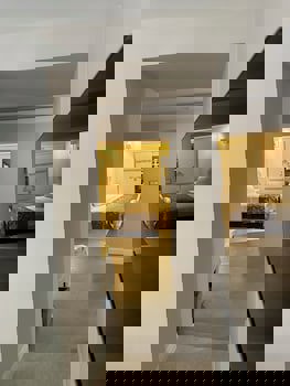 Elegance East Hotel - Boutique Class