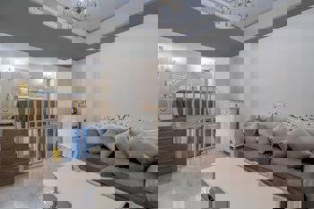 Elegance East Hotel - Boutique Class