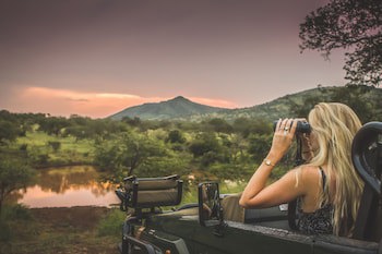 Leopard Mountain Safari Lodge