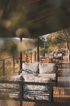 Leopard Mountain Safari Lodge