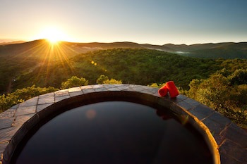 Leopard Mountain Safari Lodge