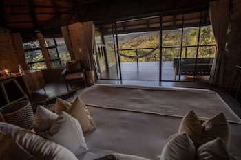 Leopard Mountain Safari Lodge
