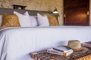 Leopard Mountain Safari Lodge