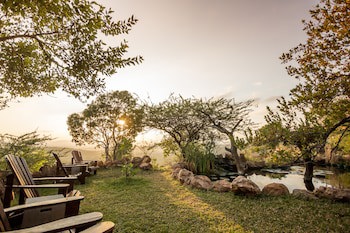 Leopard Mountain Safari Lodge