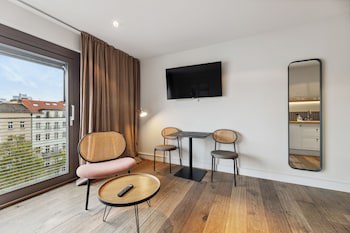 Limehome Berlin Prenzlauer Allee fotoğrafı