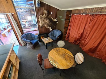 Chateau Backpacker & Motels