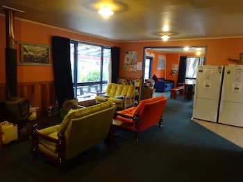 Glow Worm Accommodation - Hostel