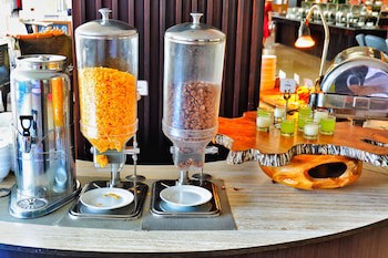 B Hotel Bali & Spa