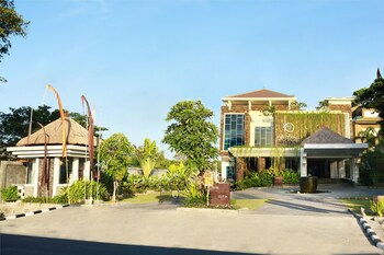 B Hotel Bali & Spa