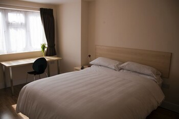 Brentwood Guest House Hotel