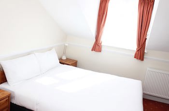 Brentwood Guest House Hotel