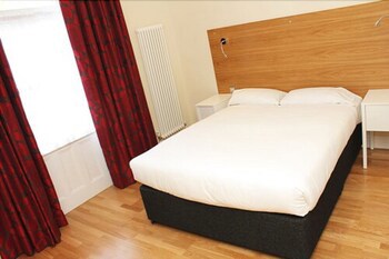 Brentwood Guest House Hotel