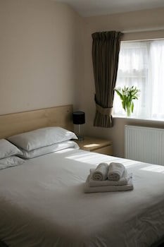 Brentwood Guest House Hotel