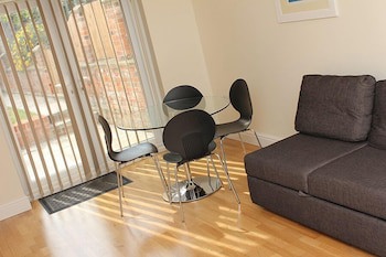 Brentwood Guest House Hotel