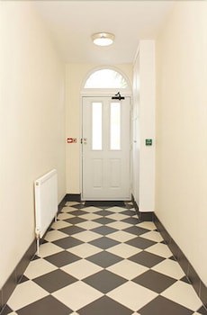 Brentwood Guest House Hotel