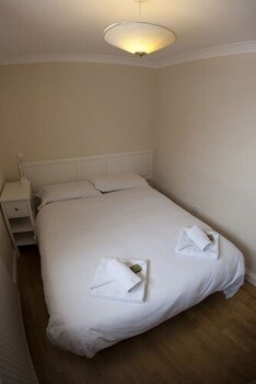 Brentwood Guest House Hotel