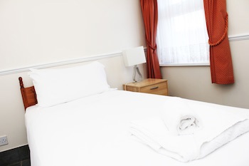 Brentwood Guest House Hotel