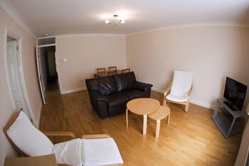 Brentwood Guest House Hotel