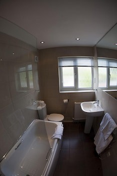 Brentwood Guest House Hotel