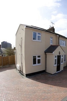 Brentwood Guest House Hotel