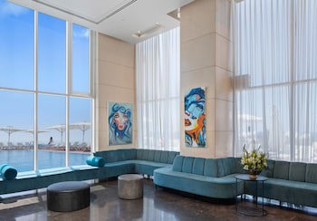 Island Luxurious Suites Hotel