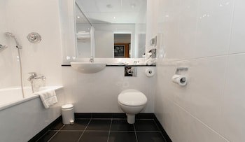 Best Western Plus Milford Hotel