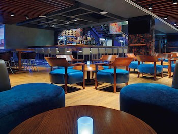 Movenpick Hotel Jumeirah Lakes Towers